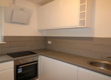 Terraced house To Rent in Ilford