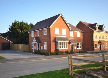 Semi-detached house For Sale in Sandhurst
