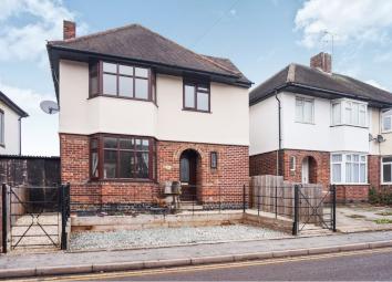 Detached house For Sale in Loughborough