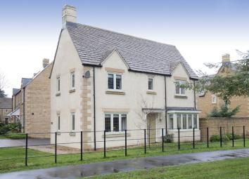 Detached house For Sale in Cheltenham