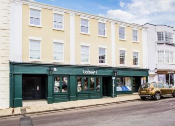Flat To Rent in Buckingham