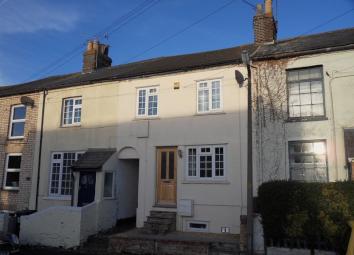 Terraced house To Rent in Dunstable