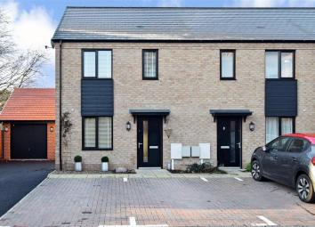 End terrace house For Sale in West Malling