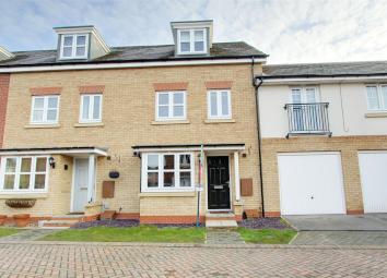 4 Bedroom Terraced house for sale