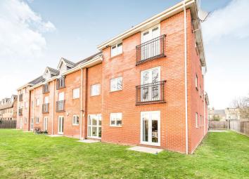 Flat For Sale in Romford