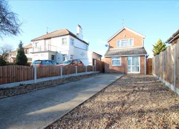 Detached house For Sale in Clacton-on-Sea