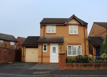 Detached house For Sale in Yeovil