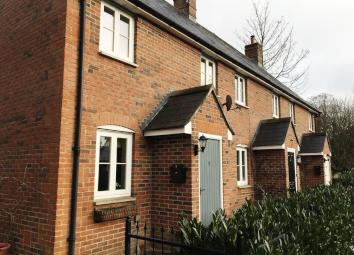 End terrace house For Sale in 