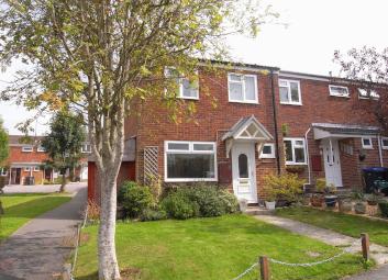 End terrace house To Rent in Marlborough