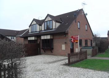 End terrace house To Rent in Swindon