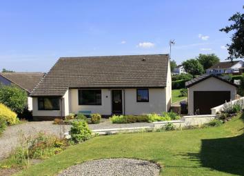 Detached bungalow For Sale in Crieff