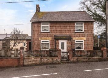 Detached house For Sale in Sturminster Newton