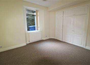 Flat For Sale in Beith