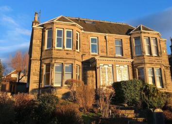 Flat For Sale in Newport-on-Tay
