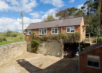 Detached house To Rent in Scarborough