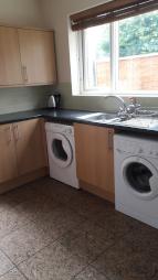 Terraced house To Rent in Swindon