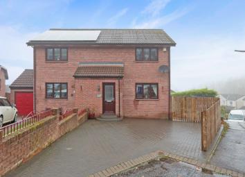 Semi-detached house For Sale in Dalkeith