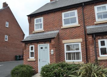 Town house For Sale in Swadlincote