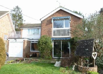 Detached house To Rent in Henley-on-Thames