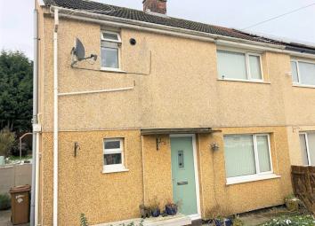 Semi-detached house For Sale in Hengoed