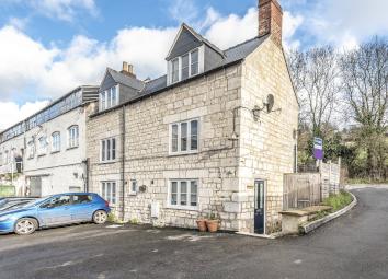 Cottage For Sale in Stroud
