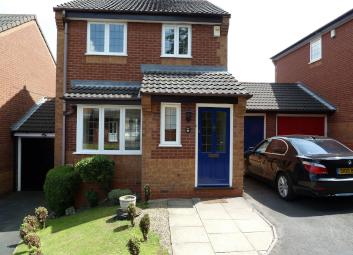 Link-detached house For Sale in Tamworth
