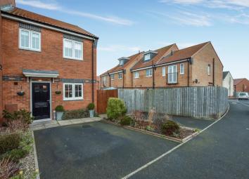 Terraced house For Sale in Whitby