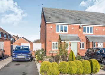 End terrace house For Sale in Rugby