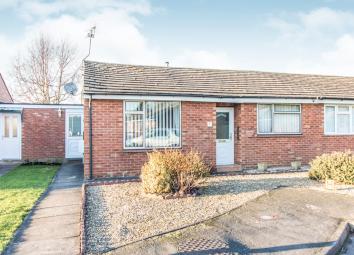 Semi-detached bungalow For Sale in Lutterworth