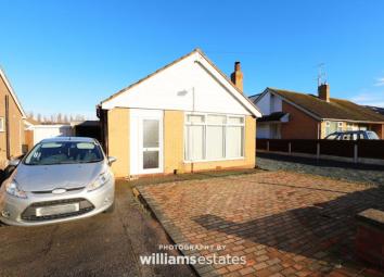 Detached bungalow For Sale in Prestatyn