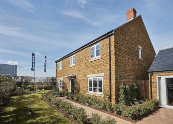 Detached house For Sale in Banbury
