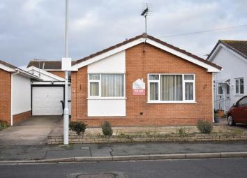 Detached bungalow To Rent in Rhyl