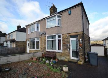 Semi-detached house For Sale in Shipley