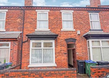 Terraced house For Sale in Oldbury