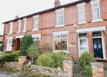 Terraced house For Sale in Sale
