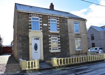 Detached house For Sale in Ammanford