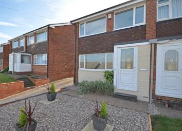 Semi-detached house To Rent in Burton-on-Trent