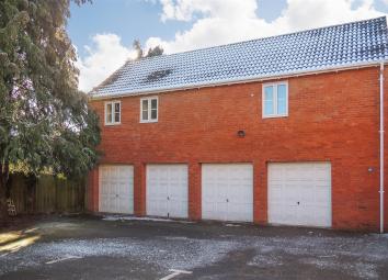 Flat For Sale in Daventry