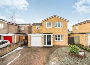 Detached house For Sale in Driffield