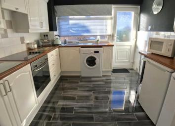 Terraced house For Sale in Kilwinning