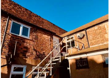 Flat To Rent in Wednesbury