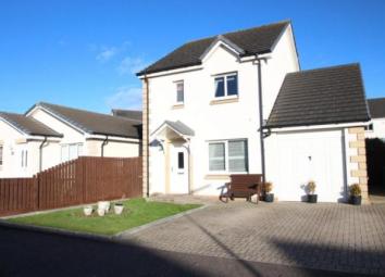 Detached house For Sale in Leven