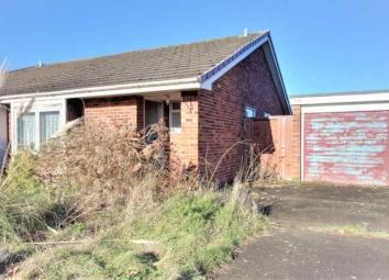 Semi-detached bungalow For Sale in Liverpool
