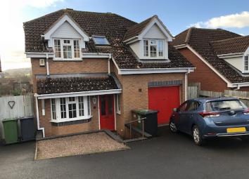 Detached house For Sale in Stourport-on-Severn