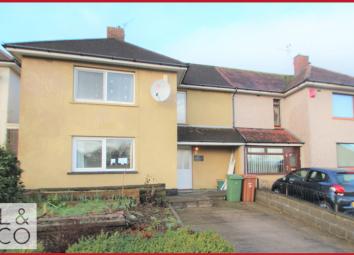 Detached house For Sale in Caerphilly