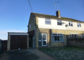 Semi-detached house For Sale in Bicester
