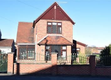 Detached house For Sale in Ilkeston