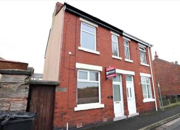 Semi-detached house For Sale in Fleetwood