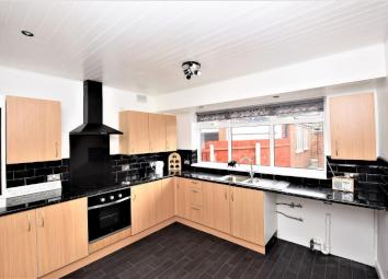 Detached bungalow For Sale in Blackpool