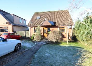 Detached house For Sale in Lochgelly